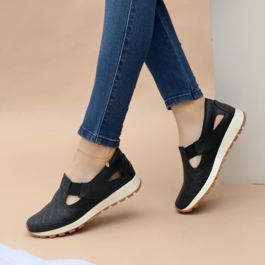 MAFALDA OXFORD ELITE: EMPODERAMIENTO EN CADA PASO